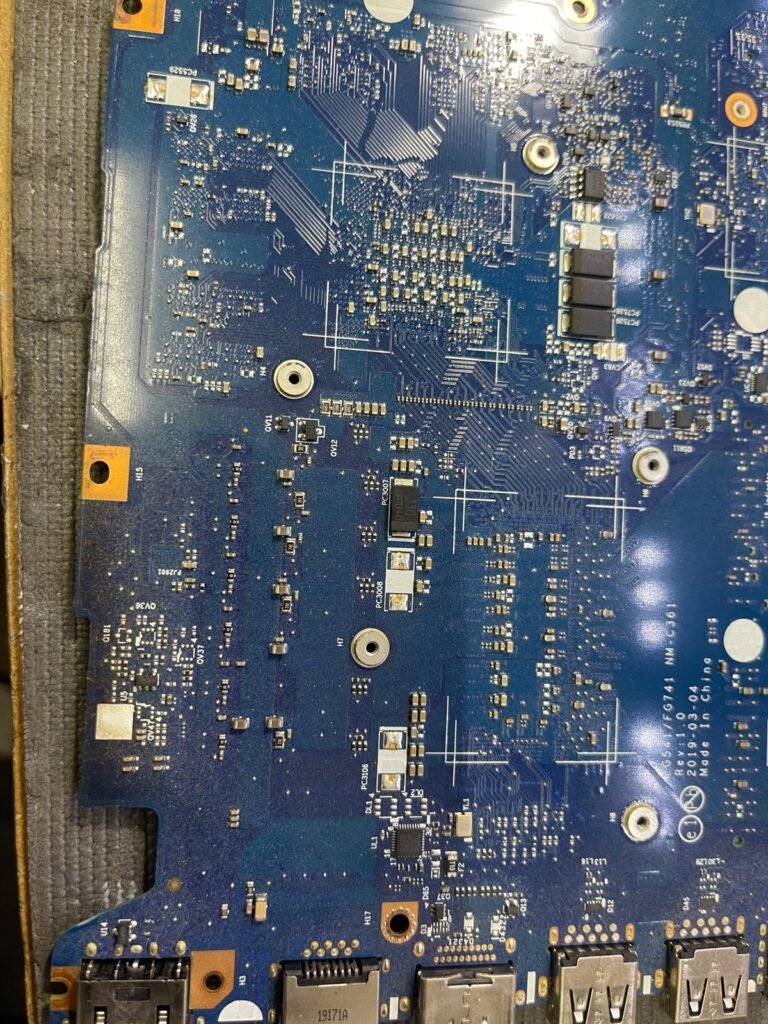 Laptop keyboard connector repair in Windsor