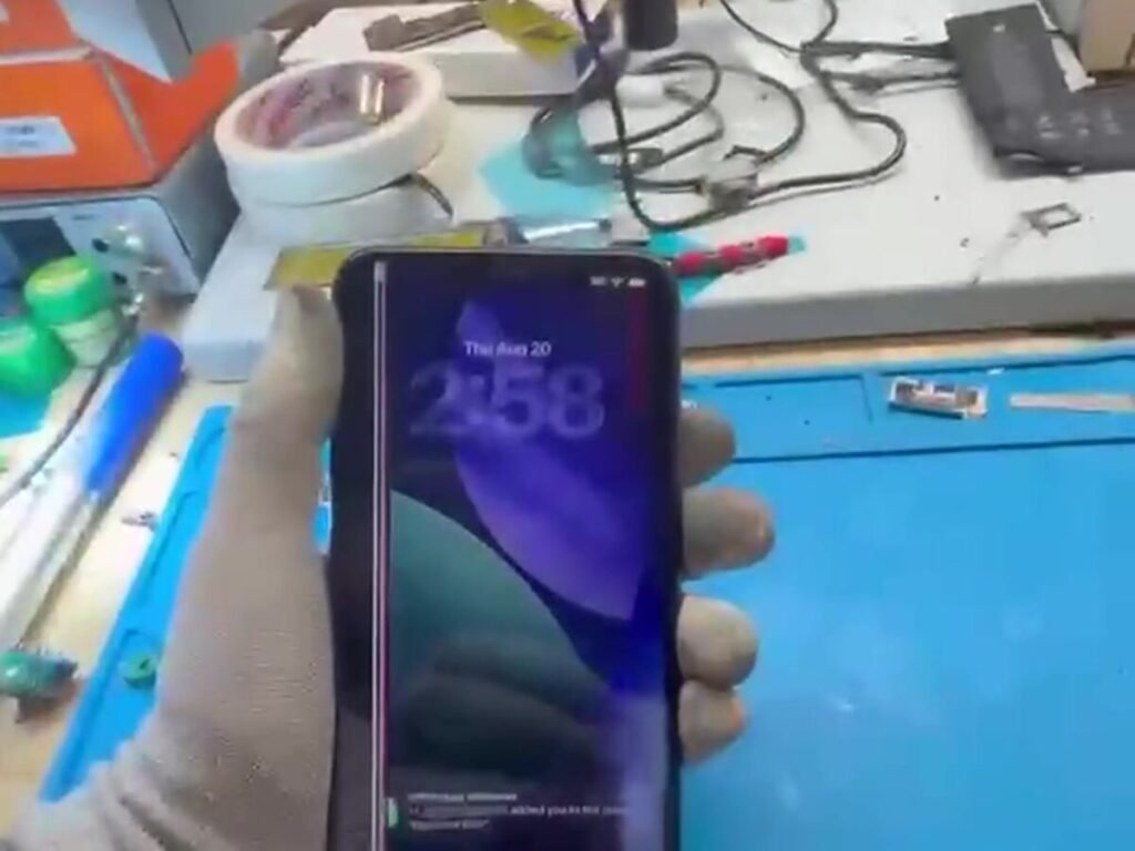 Cracked iPhone screen repair in Windsor