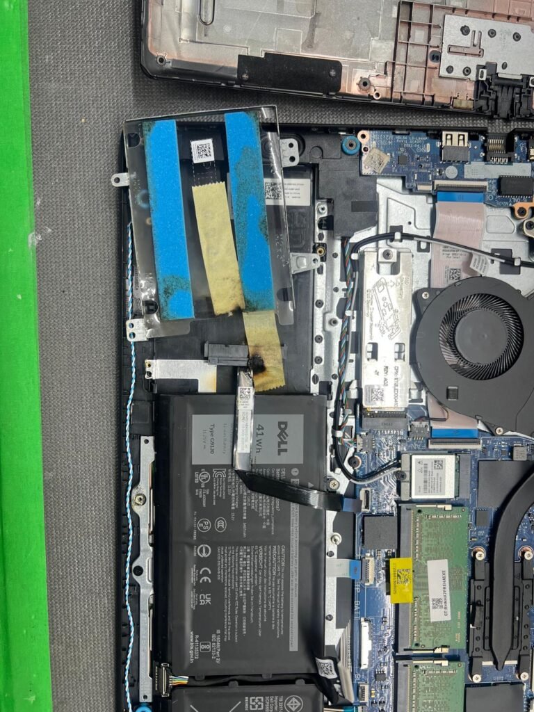 Laptop battery service at Tech Gate Computers